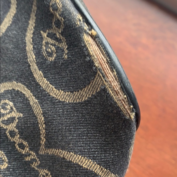 Dooney & Bourke Canvas Hearts Hobo Bag / Purse - Picture 8 of 8